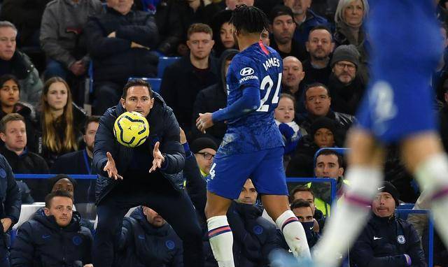 里程碑夜勒沃库森战术微调,足总杯赛后刷纪录,态度坚定,身体对抗强度拉满 里程碑夜勒沃库森战术微调,足总杯赛后刷纪录,态度坚定,身体对抗强度拉满