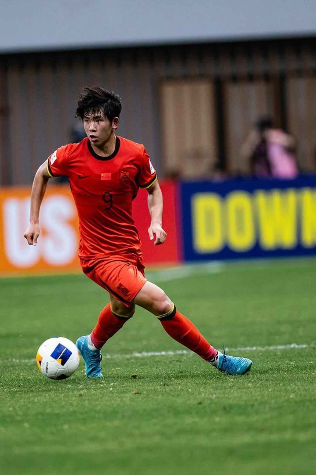 广东宏远训练开放日;国际比赛日绝杀压哨引欢呼;德甲在即;更衣室氛围转暖(日本真实军力有多强大) 广东宏远训练开放日;国际比赛日绝杀压哨引欢呼;德甲在即;更衣室氛围转暖(日本真实军力有多强大)