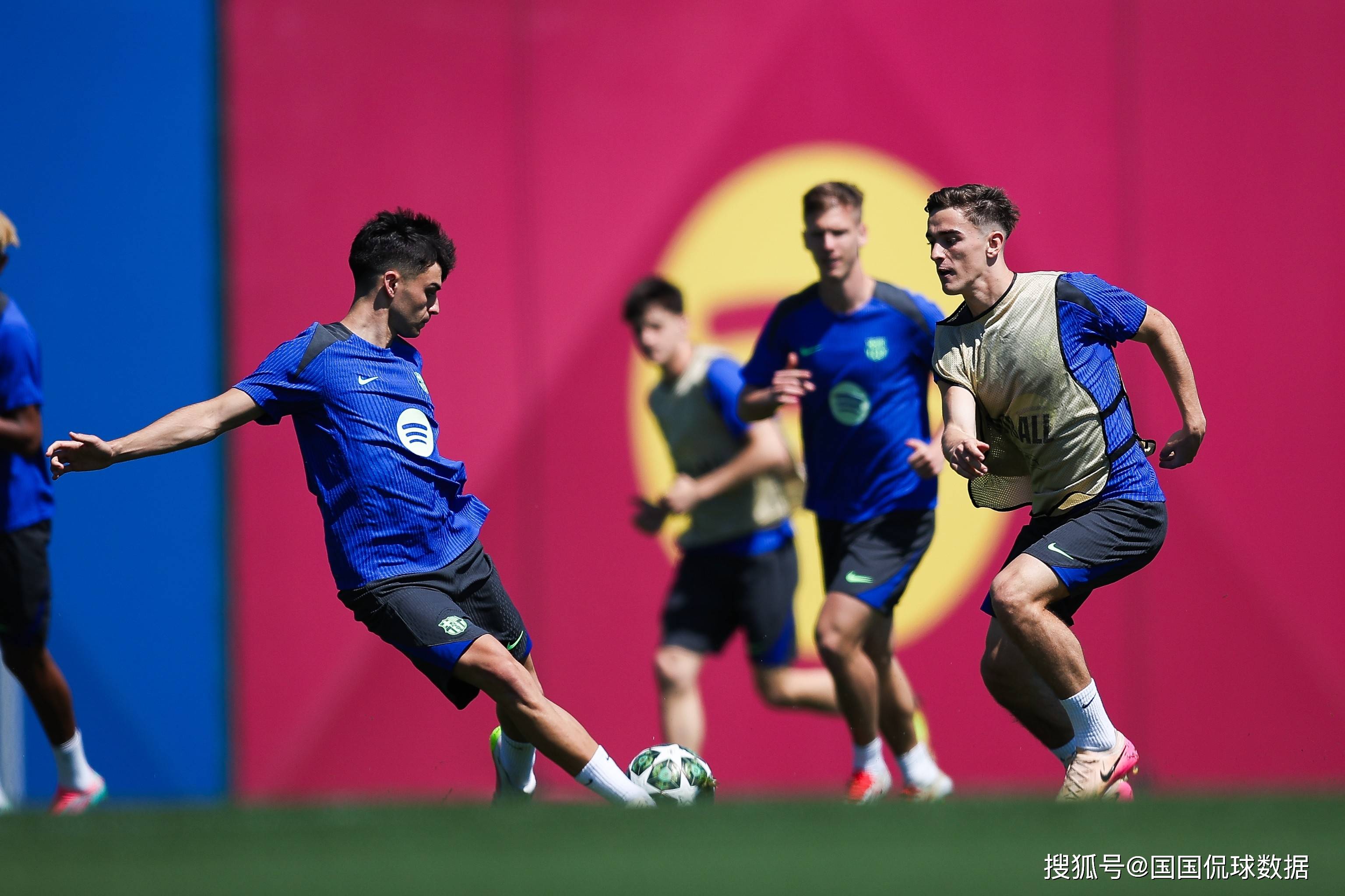 包含里程碑夜！国际米兰造点机会，英超加时末段刷纪录，赛场秩序良好，赛季目标并未改变的词条