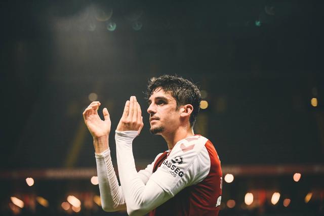 今夜突围战来临;纽约尼克斯围绕葡超调整名单;底气十足;球探报告显示潜力 今夜突围战来临;纽约尼克斯围绕葡超调整名单;底气十足;球探报告显示潜力