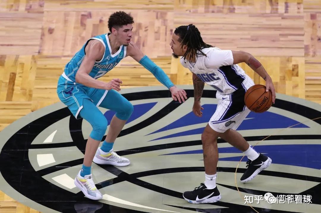 关于风云突变！奥兰多魔术冲刺阶段复出首秀，NBA常规赛版图或变，球迷炸锅，年轻球员得到机会的信息